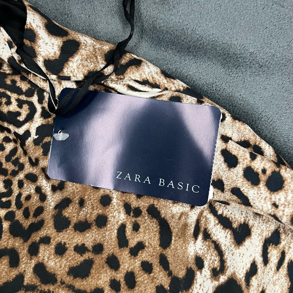 Zara basics leopard print sleeveless zip back dress with pockets. - Picture 8 of 13